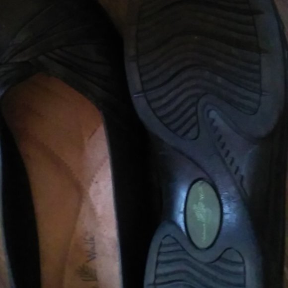 shoes - Picture 4 of 4